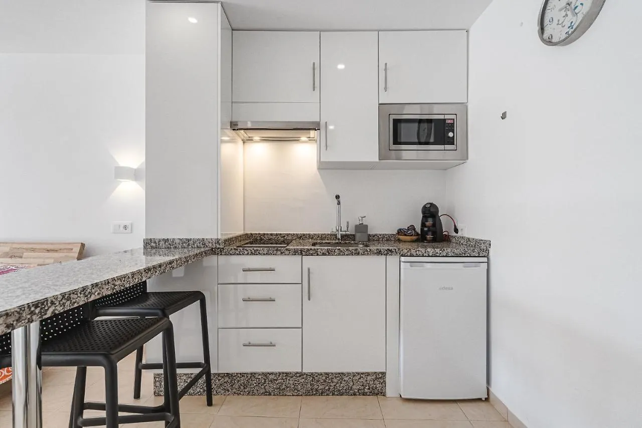 Apartment Lovely Studio, La Pinta Beach, Complex Los Geranios Costa Adeje