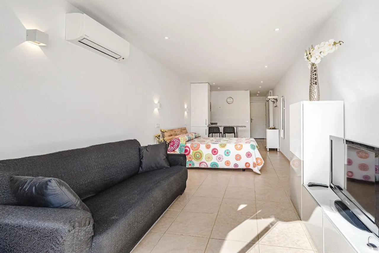 Lovely Studio, La Pinta Beach, Complex Los Geranios Costa Adeje  Apartment